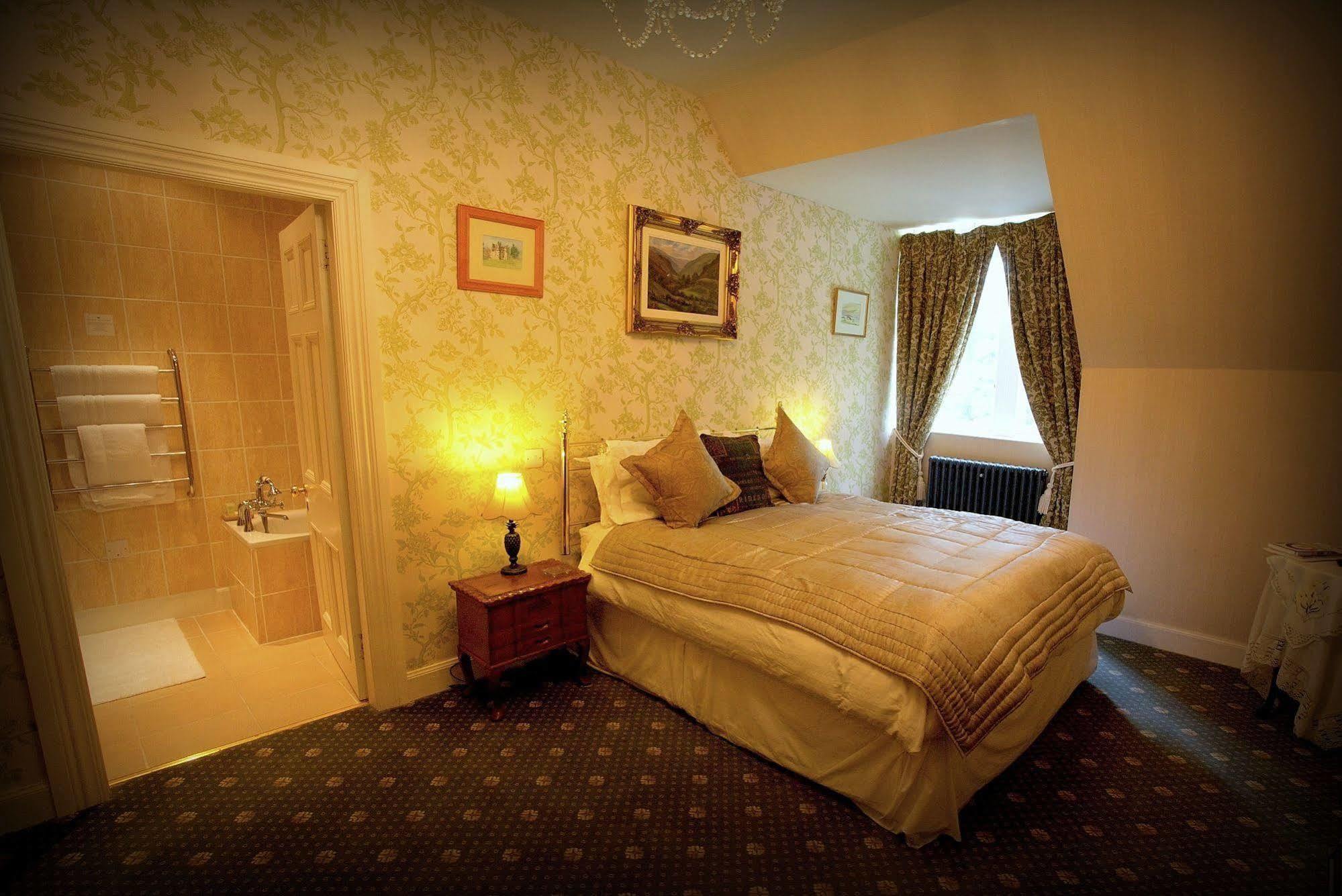 Durn House Hotel Портсой Екстериор снимка