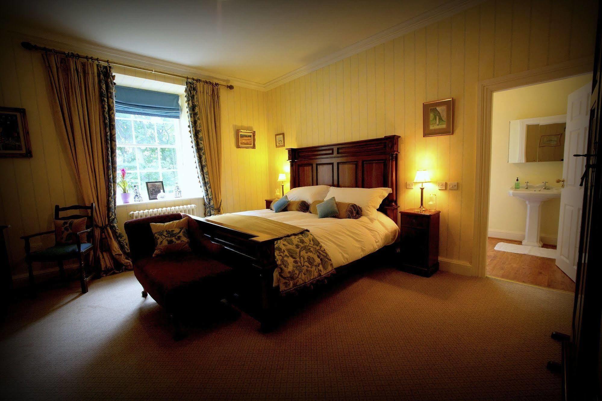 Durn House Hotel Портсой Екстериор снимка