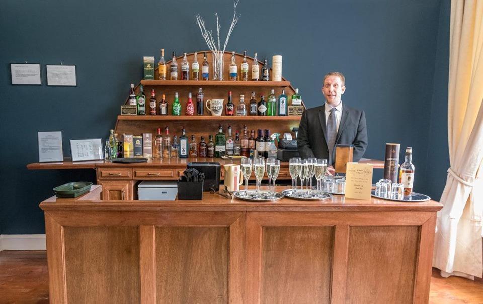 Durn House Hotel Портсой Екстериор снимка